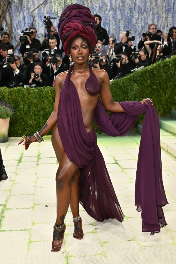 Doechii arrives at The Metropolitan Museum of Art's Costume Institute benefit gala celebrating the opening of the "Costume Art" exhibition on Monday, May 4, 2026, in New York. (Photo by Evan Agostini/Invision/AP)