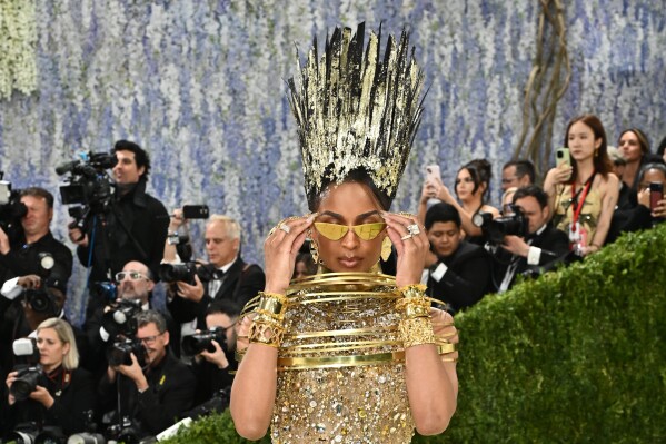 Ciara arrives at The Metropolitan Museum of Art's Costume Institute benefit gala celebrating the opening of the "Costume Art" exhibition on Monday, May 4, 2026, in New York. (Photo by Evan Agostini/Invision/AP)