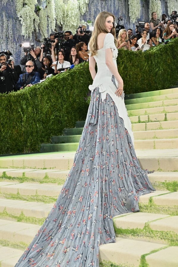 Hunter Schafer arrives at The Metropolitan Museum of Art's Costume Institute benefit gala celebrating the opening of the "Costume Art" exhibition on Monday, May 4, 2026, in New York. (Photo by Evan Agostini/Invision/AP)