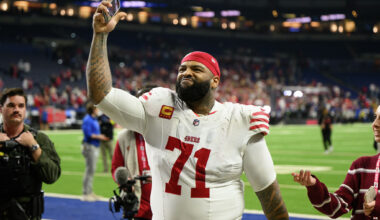 49ers use Trent Williams contract to show they're done with holdouts