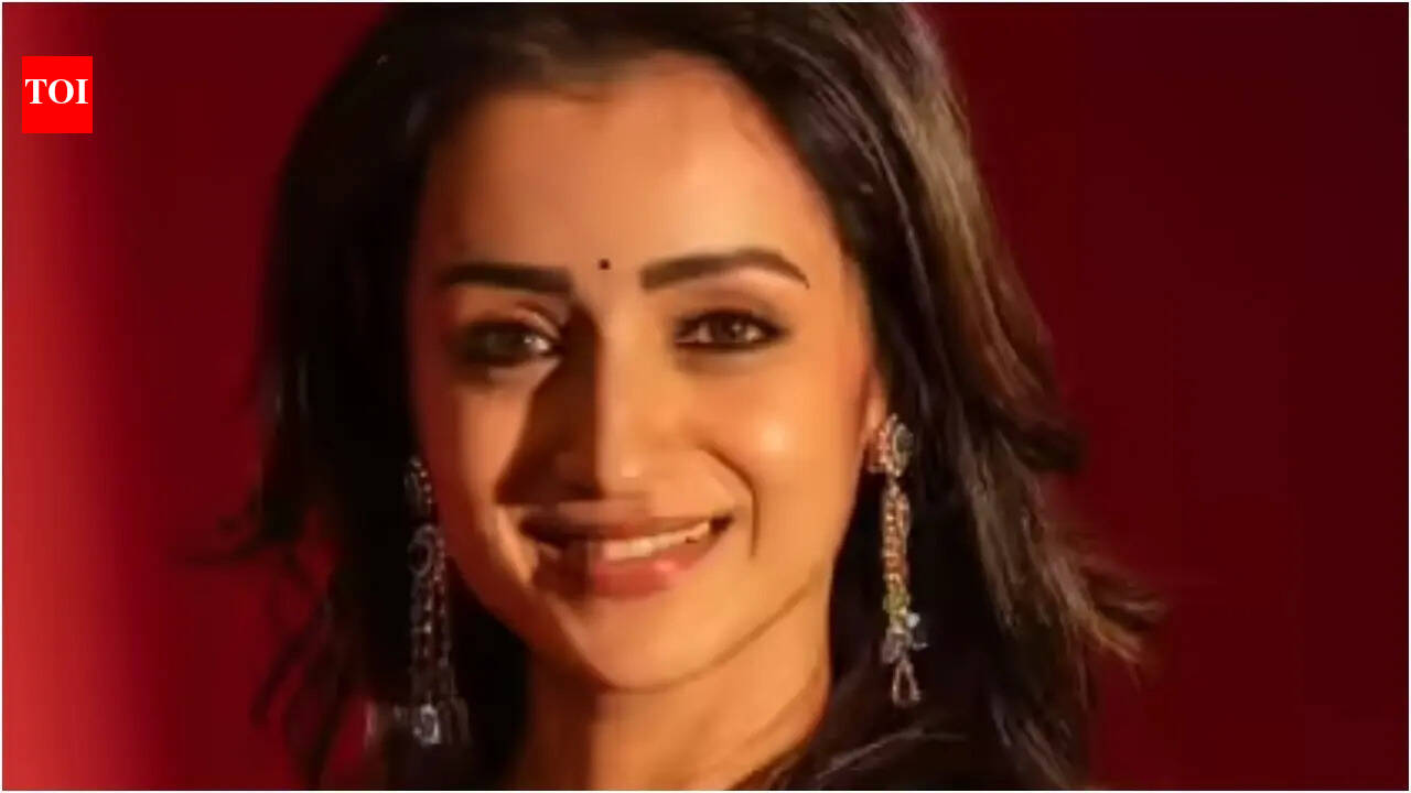 When Trisha Krishnan called Vijay Thalapathy "special"; revealed they became 'good friends' on sets of 'Ghilli' | Tamil Movie News