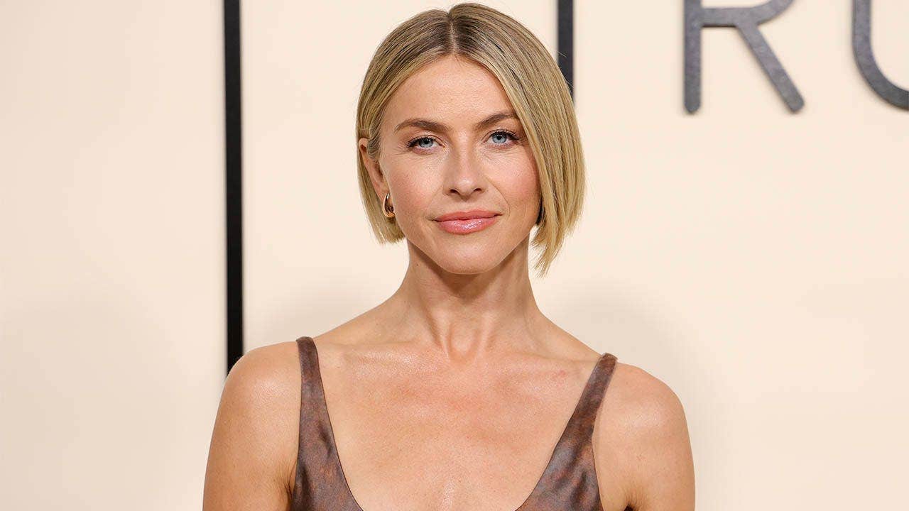 Julianne Hough shares stunning bikini photos from dreamy Fiji vacation