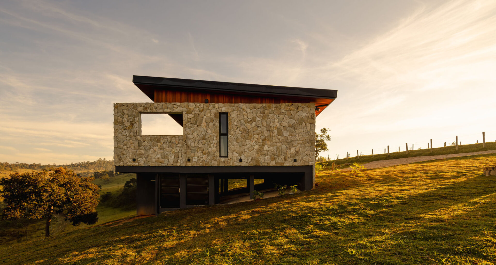 Monet's Cottage / LEIVA arquitetura