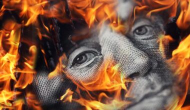 U.S. Dollar ‘Collapse’—A $39 Trillion Debt ‘Crisis’ Is Quietly Predicted To Trigger A Huge Bitcoin Price Boom To Rival Gold