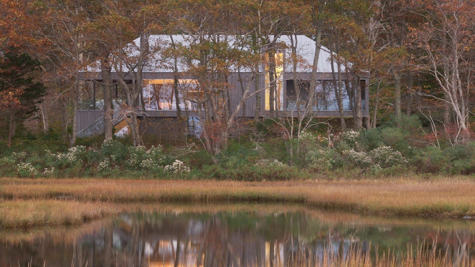 An Island Home by New York’s Desai Chia Architecture