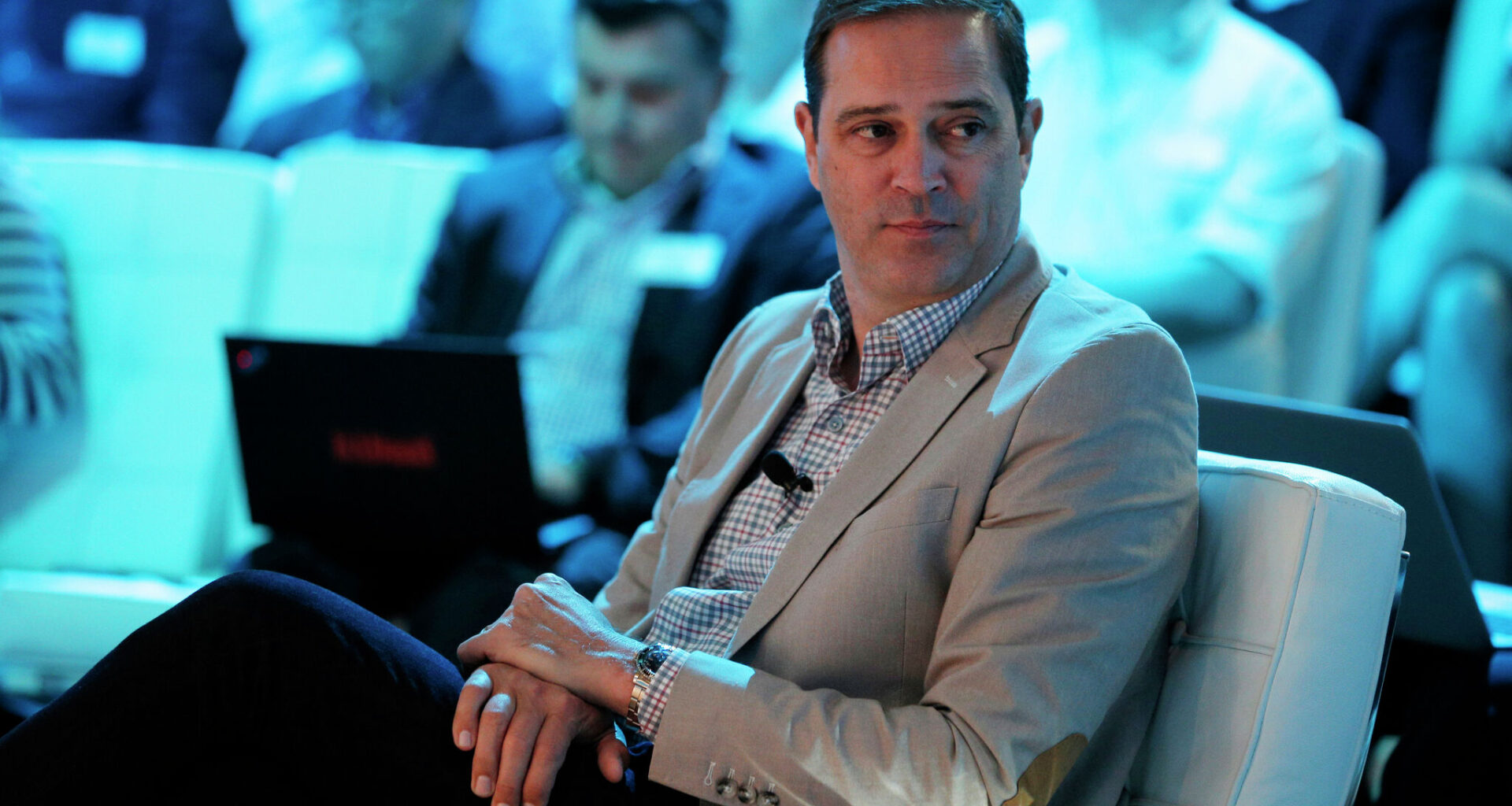 Cisco announces 4,000 job cuts after record quarter