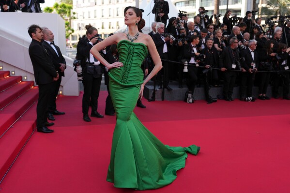 Isabella Menin poses for photographers upon arrival at the premiere of the film 'A Woman's Life' at the 79th international film festival, Cannes, southern France, Wednesday, May 13, 2026. (AP Photo/Andreea Alexandru)