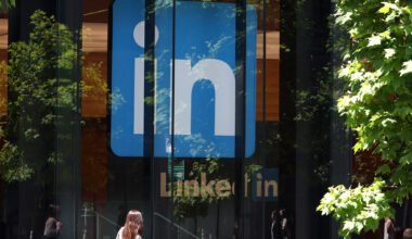 The new trick exposing AI job applicants: ‘Write a poem about a frog’: