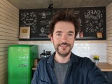 Selfie samples - 21mm, f/2.0, ISO 320, 1/50s (4096x3072px) - Honor 600 review
