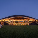 Samuel H. Scripps Theater Center by Studio Gang. Image © Jason O'Rear Studio Gang Completes the Samuel H. Scripps Theater Center for Hudson Valley Shakespeare in New York - Image 3 of 10
