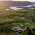 Samuel H. Scripps Theater Center by Studio Gang. Image © Jason O'Rear Studio Gang Completes the Samuel H. Scripps Theater Center for Hudson Valley Shakespeare in New York - Image 4 of 10