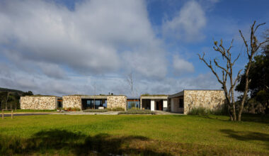 Casa Entre Peraus / Marchetti Bonetti+