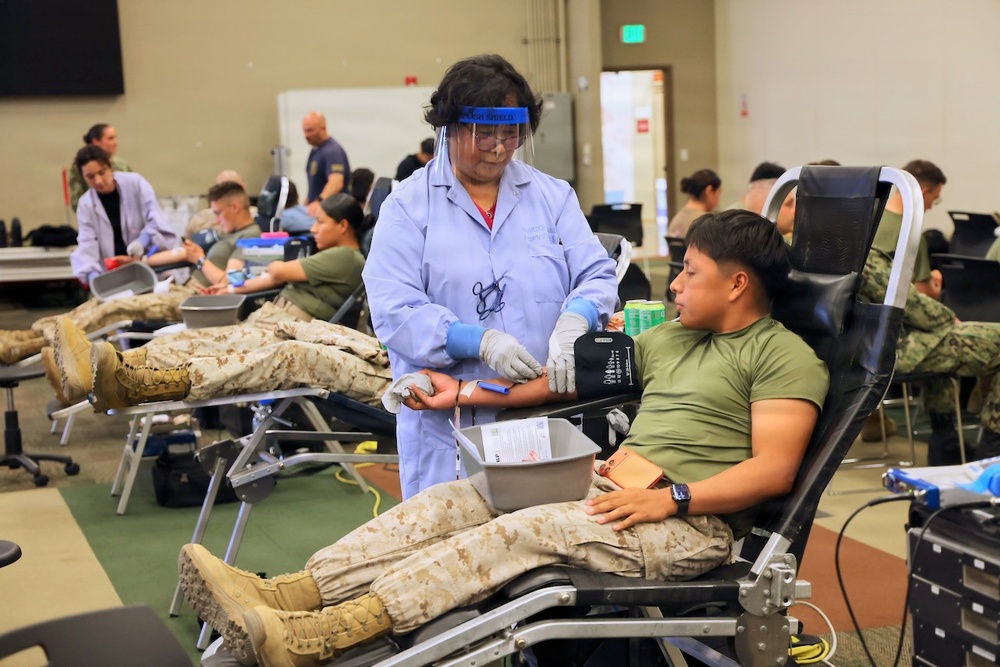 Naval Hospital Twentynine Palms supports record-breaking blood drive at MCAGCC