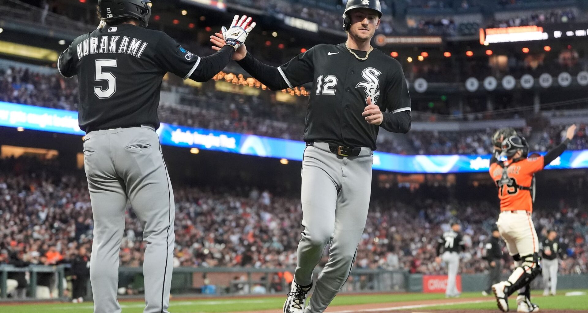 Murakami's three-run double highlights nine-run fourth, White Sox beat Giants 9-4