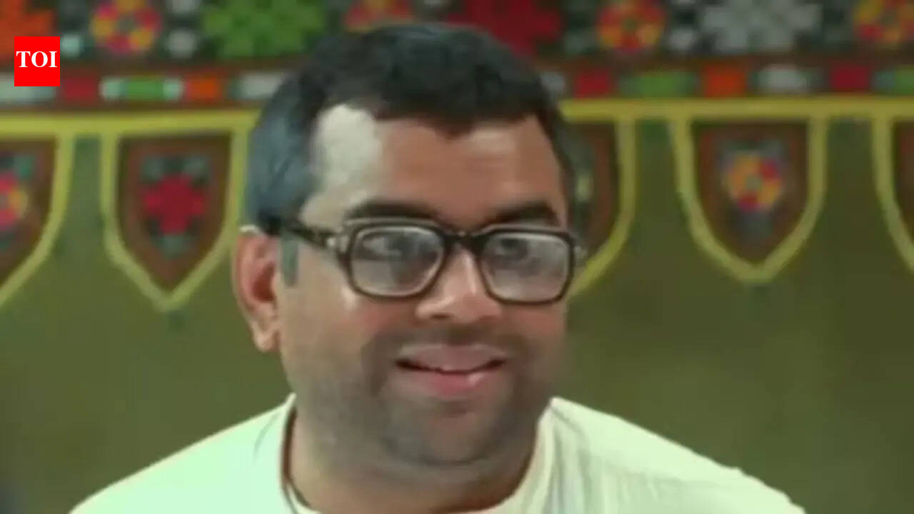 Hera Pheri 3: Paresh Rawal exits 'Hera Pheri 3', returns signing amount with 15 percent interest: Report | Hindi Movie News