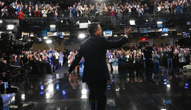 Final Pic Of The Late Show Staff Shows How Many People Lost Jobs As CBS Claimed Millions In Losses