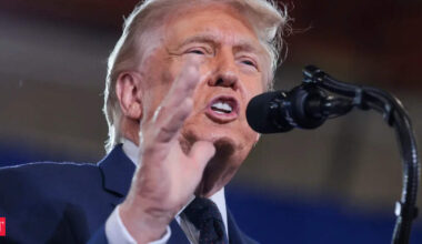 US companies, shamed by Trump, tiptoe into $166 billion tariff refund race