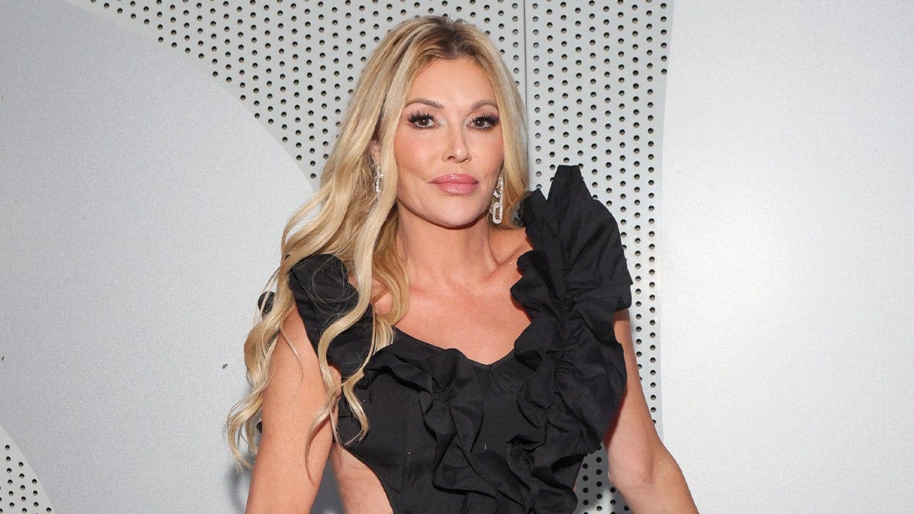 'Real Housewives' star Brandi Glanville claims she contracted ringworm in throat
