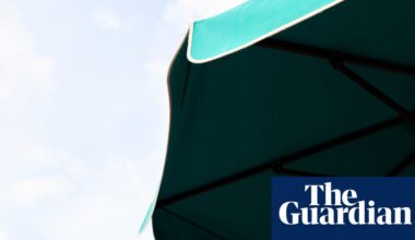 US woman killed after wind-blown umbrella strikes her neck at restaurant | South Carolina