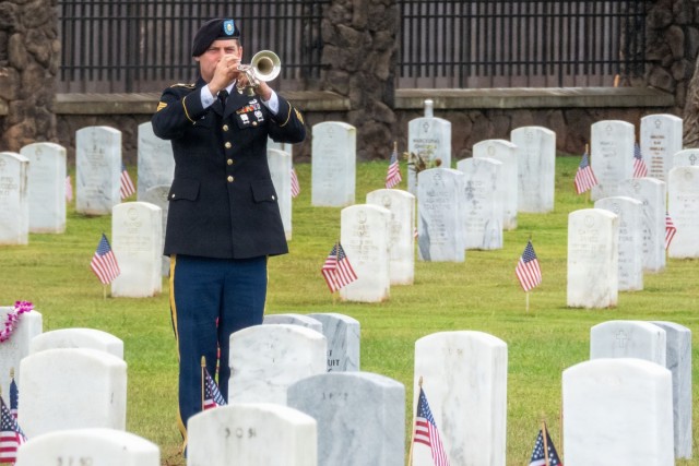 U.S. Army Hawaii commemorates fallen heroes on Memorial Day