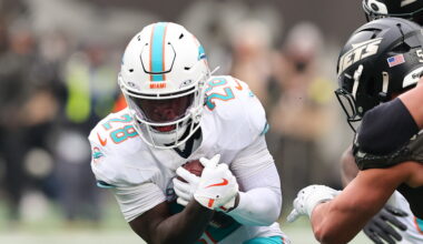 De'Von Achane doesn't want to hear about 2026 being a rebuilding year