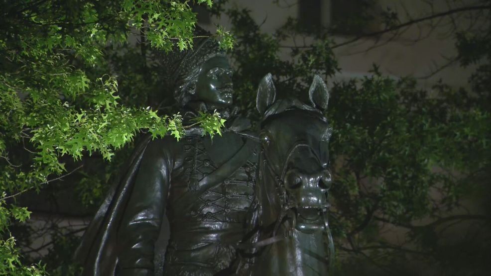 MAY 2026 - Dozens of bronze statues have appeared at Freedom Plaza in Washington, D.C. (Raul Candia/7News)