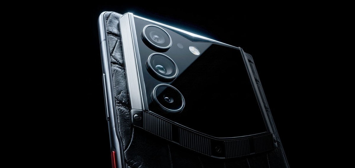 Vertu unveils AlphaFold, its first book-style foldable and boasts about its Hermes AI agent