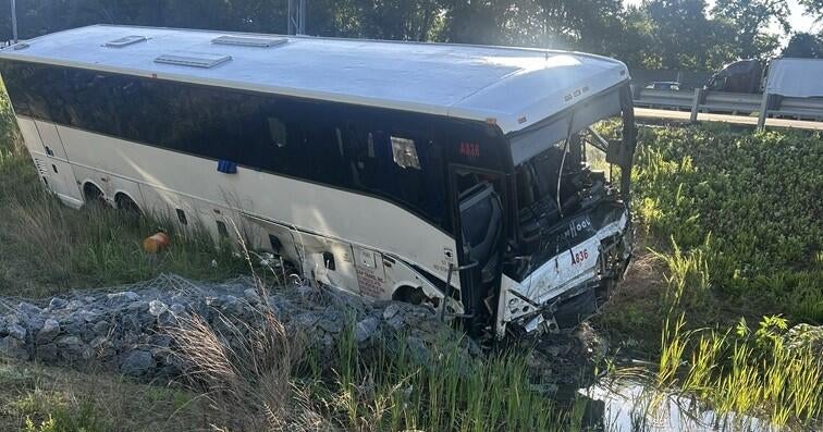 5 killed, dozens injured when bus plows into several vehicles near work zone on Virginia highway