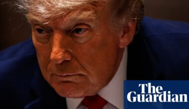 Trump news at a glance: federal judge pumps the brakes on Trump’s $1.8bn ‘anti-weaponization’ fund | Trump administration