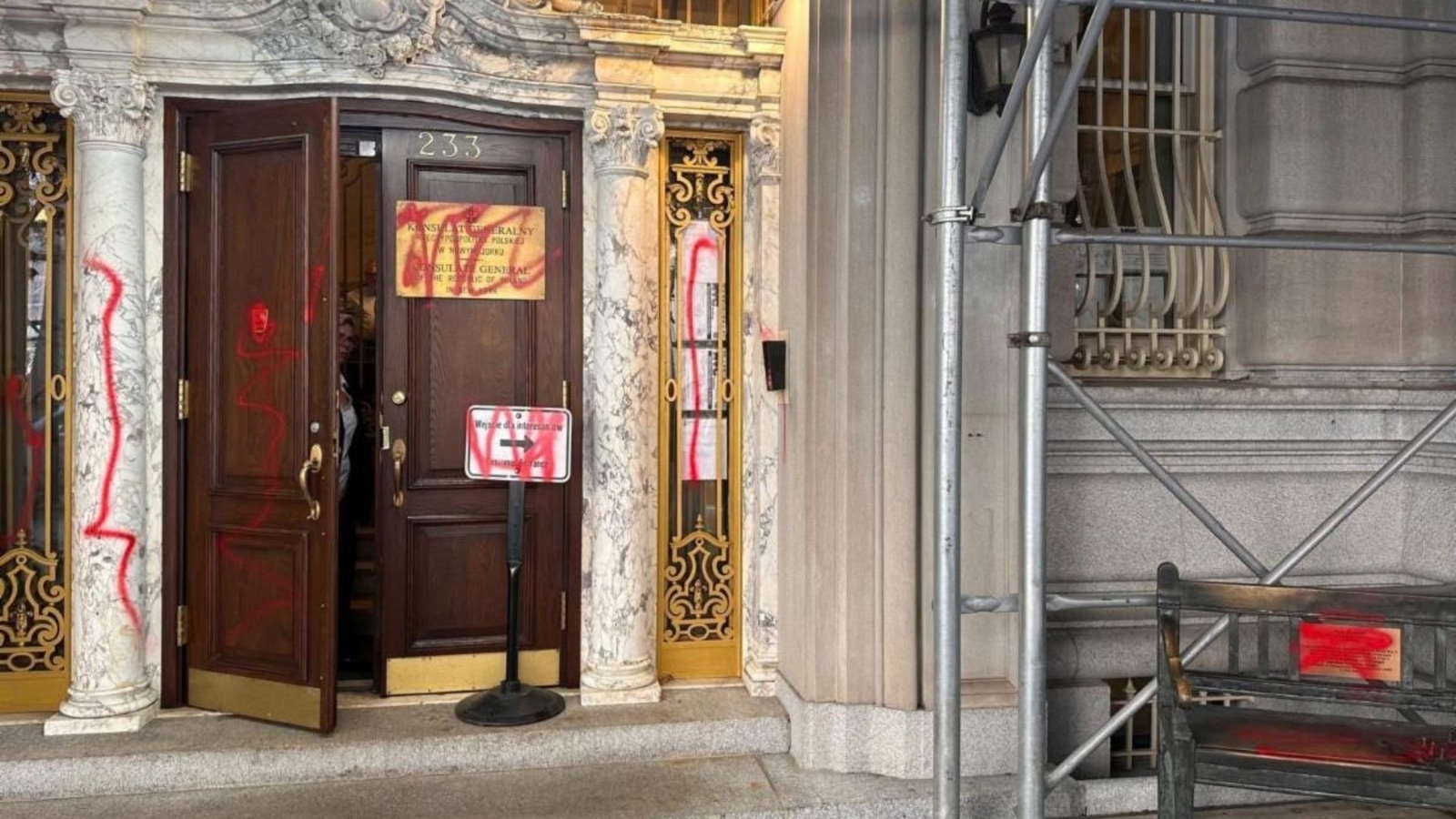 Consulate General of the Republic of Poland in New York vandalized