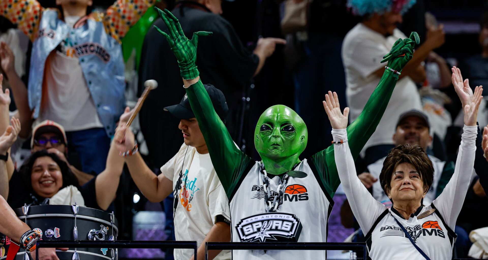 San Antonio Explained: Who are the fans of the Baseline Bums