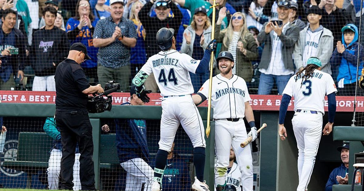 Mariners hit 4 home runs in 5-1 win over D-Backs
