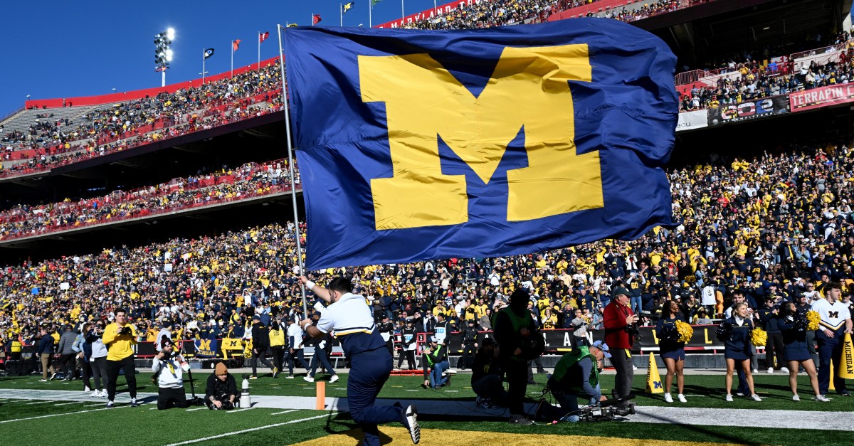 Michigan Football recruit on official visit to another Big Ten school