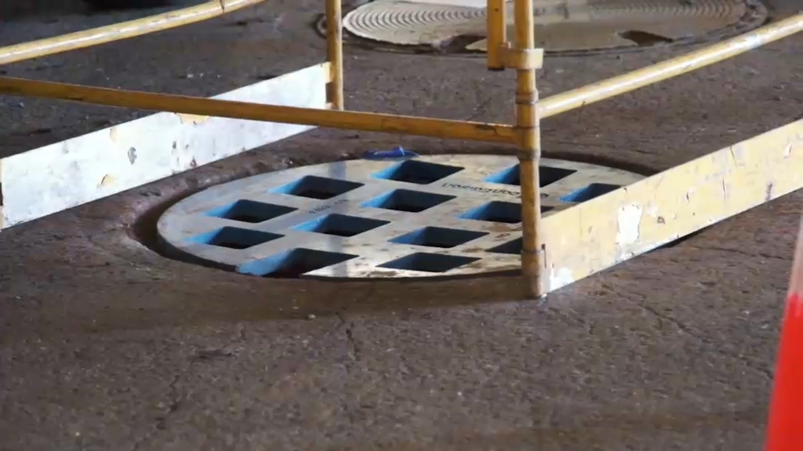 56-year-old woman dead after falling into uncovered manhole in Midtown NYC