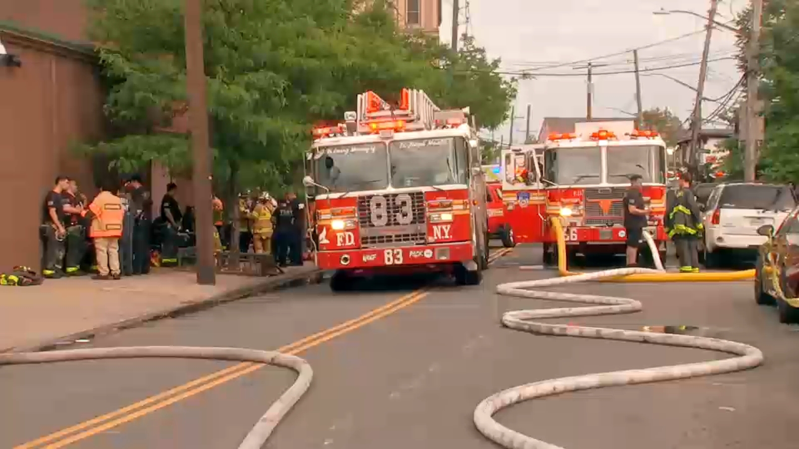 Staten Island fire: 1 dead, dozens injured after explosion in shipyard