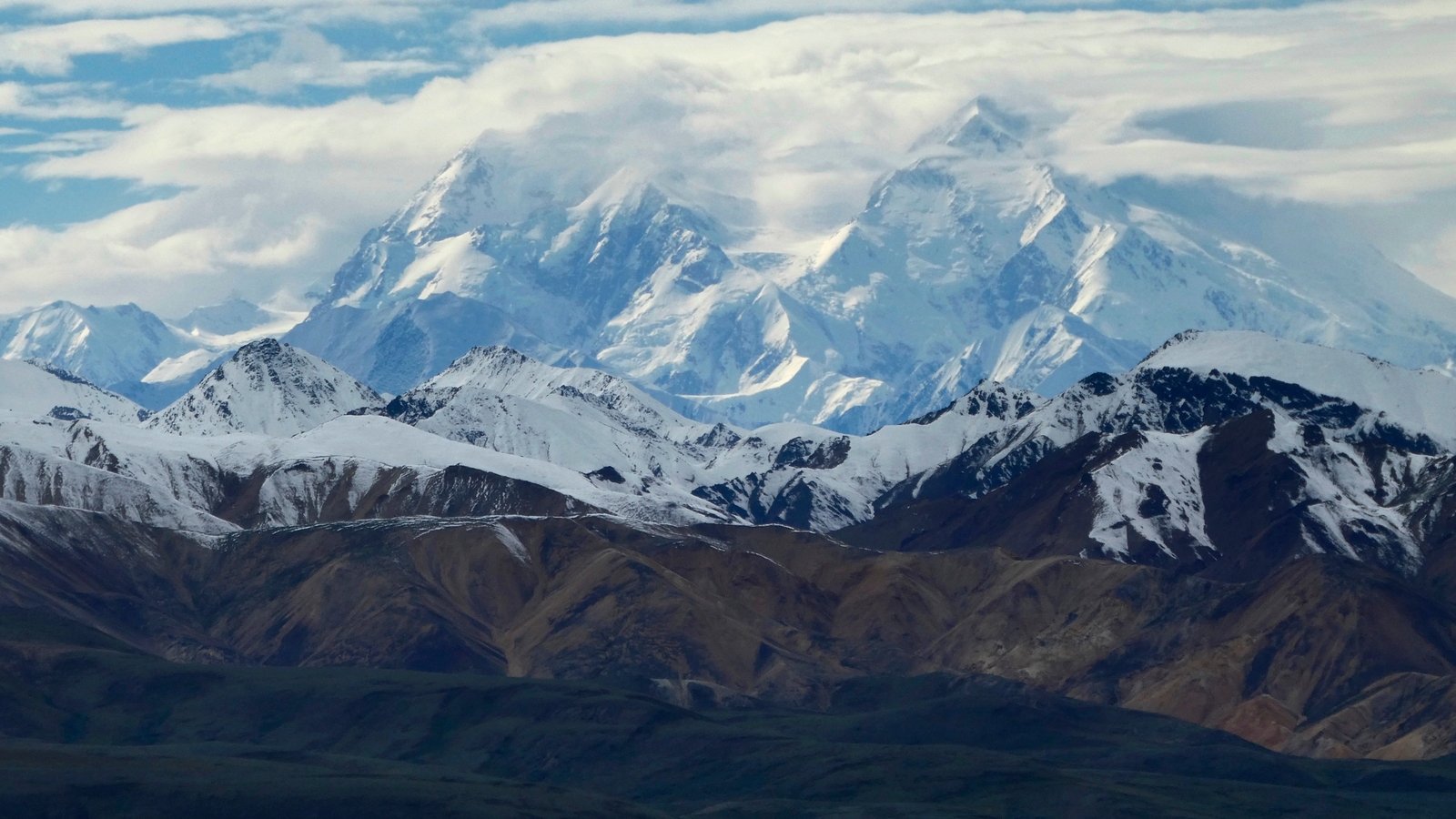 3 climbers who fell near treacherous pass on Alaska's Mount McKinley are dead, 1 rescued