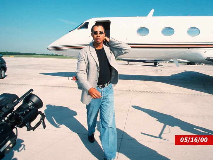 tiger woods jet getty