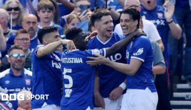 EFL Championship LIVE: Build-up, team news, score and live text updates from 12 games