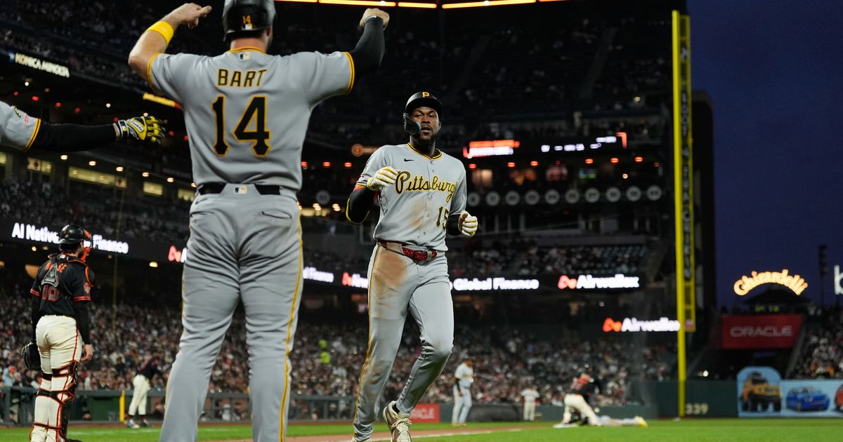Pirates get a season-high 20 hits and beat the Giants 13-3 :: WRAL.com