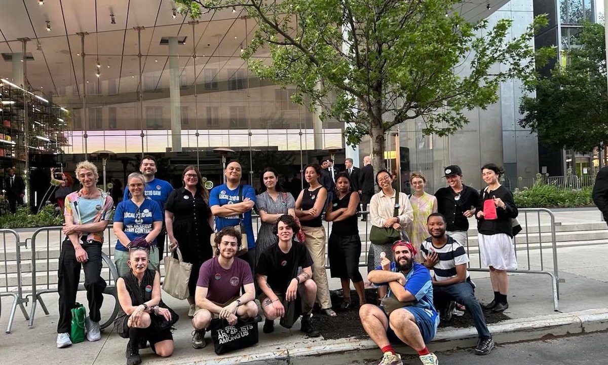 Whitney Museum workers rallied outside fundraising gala amid contract negotiations - The Art Newspaper
