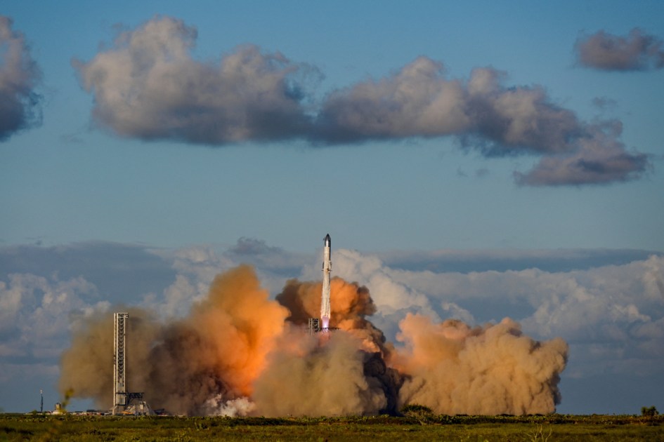 SpaceX sued for alleged home damage in South Texas