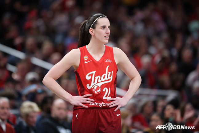 'Caitlin Clark focusing on the game. /AFPBBNews=NEWS1