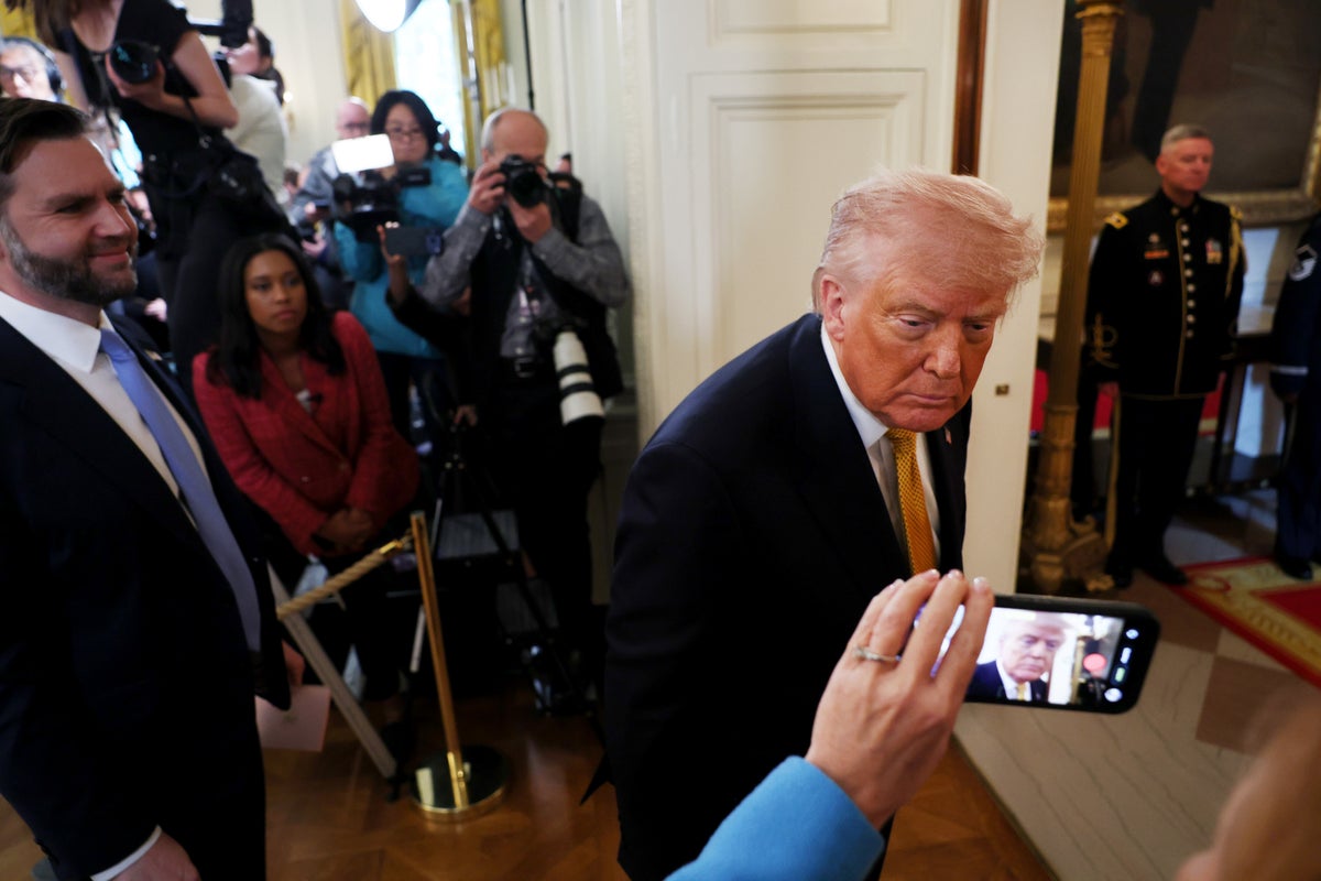 Iran-US war latest: Ceasefire on the brink as Tehran launches fresh missile and drone attacks on UAE