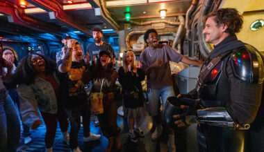 Disney Under Fire Over “Staged” Pedro Pascal ‘Mandalorian’ Fan Encounter
