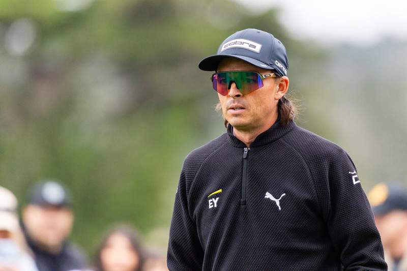 Jordan Spieth’s Caddie Helps Rickie Fowler Escape Costly Penalty at Trump Doral