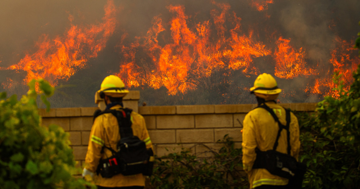 Wildfires, storms and record-breaking heat: Extreme weather advisories cover big swath of U.S.