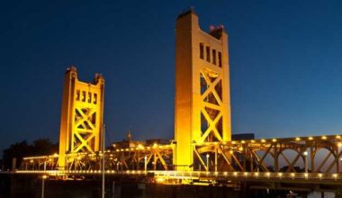 Stream KCRA 3's Saturday evening newscast