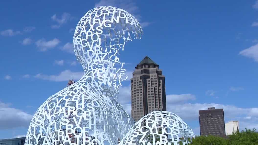 'Nomade' sculpture reassembled at Pappajohn Sculpture Park in Des Moines