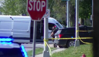 Douglas County deputy injured, suspect killed in shooting
