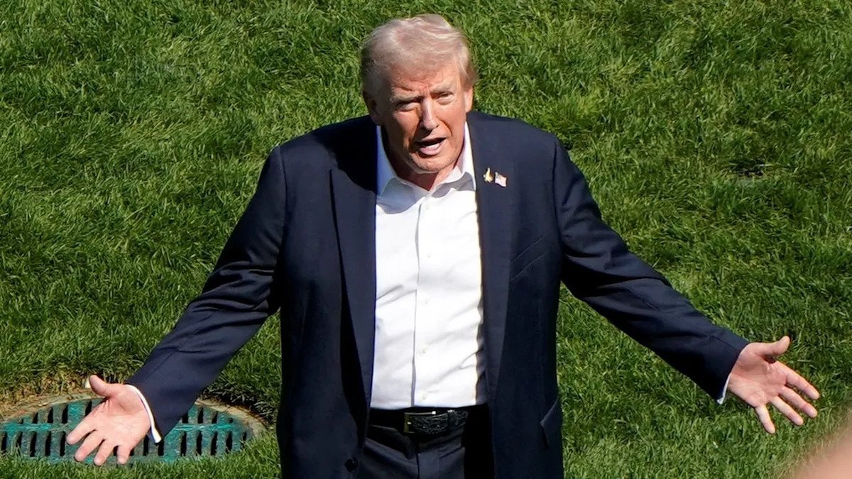Trump’s Weekend Golf Antics Land Him in Hot Water